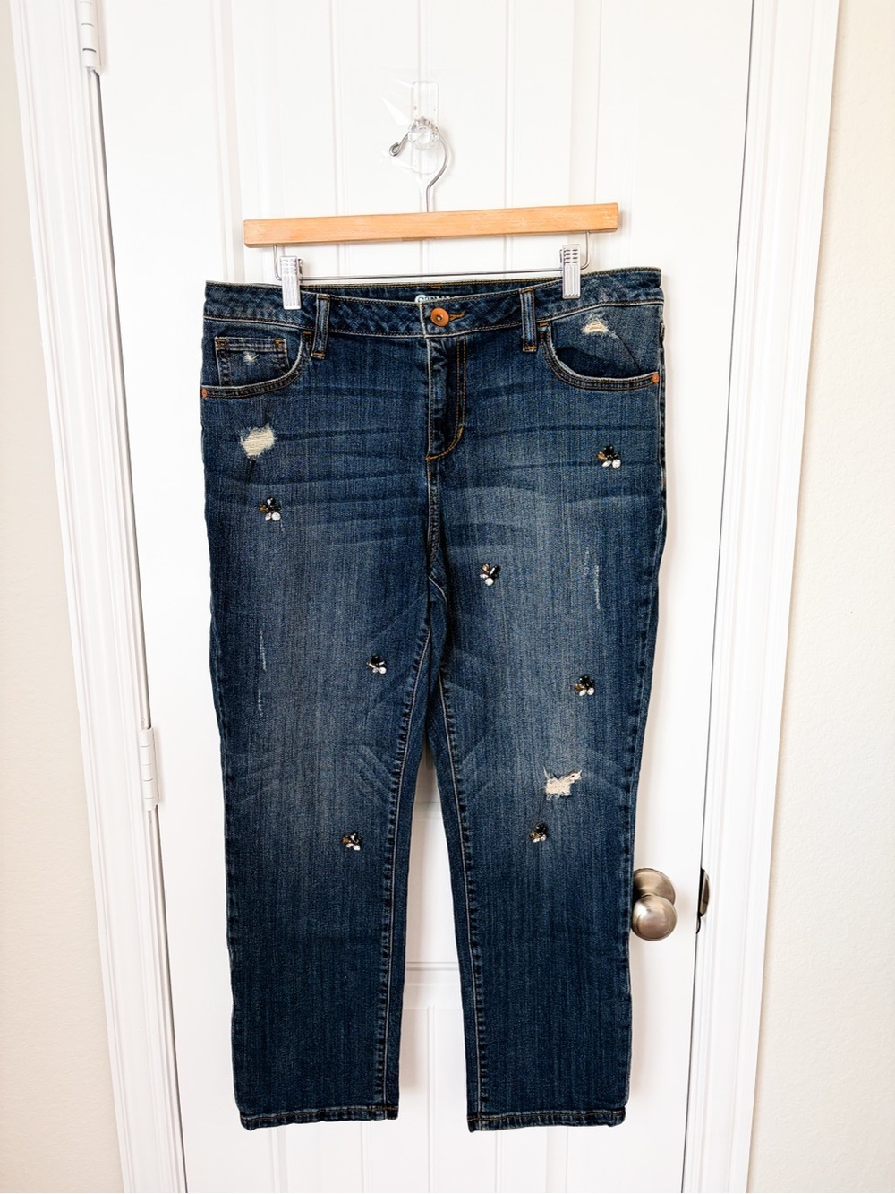 Stylus Cropped Boyfriend Dark Wash Embellished Jeans Size 31/12